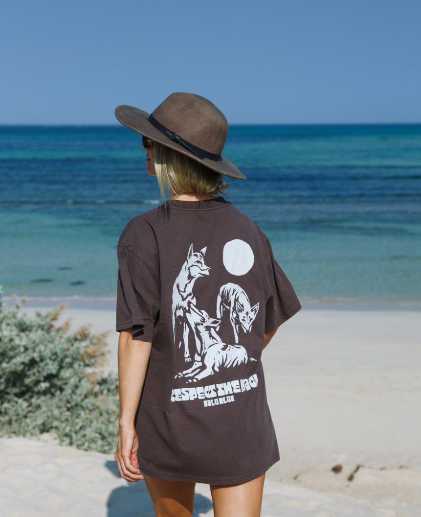 PROTECT THE DINGO - OVERSIZED TEE - FADED BROWN