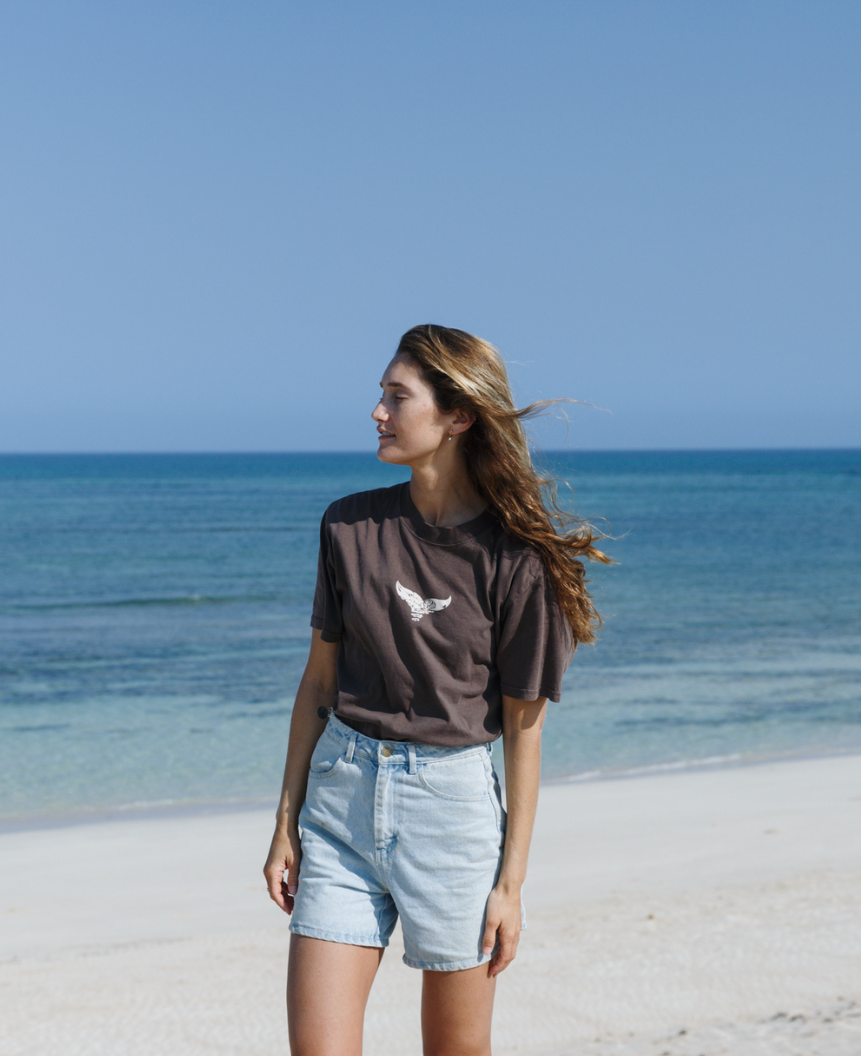 WHALE EXPEDITION - OVERSIZED TEE - FADED BROWN